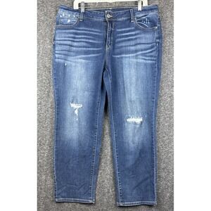 Time and Tru Jeans Women's size 18 Petite Straight Stretch Blue 36x26 Distressed